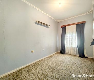 Spacious Family Home in Murray Bridge - Photo 4