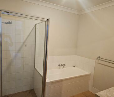 Three Bedroom Duplex in Convenient Pimpama Location - Photo 6