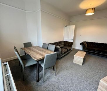 5 bedroom flat to rent - Photo 1