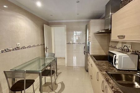 3 Bedroom Apartment For Rent in San Pedro de Alcántara, Málaga - Foto 3