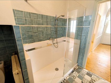 Location Maison 5 pièces 109m² AGEN 47000 - Photo 5