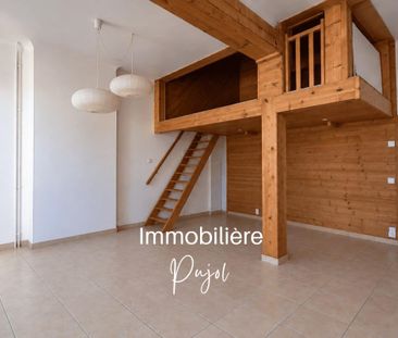 Castellane 13006 - Grand T2 avec mezzanine en dernier étage - Photo 1