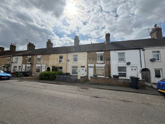 Price £1,150 pcm - Available 29/07/2025 - Unfurnished - Photo 1