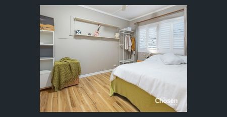 Spacious 3-4 Bedroom Highset Home with Deck & Views - Photo 4