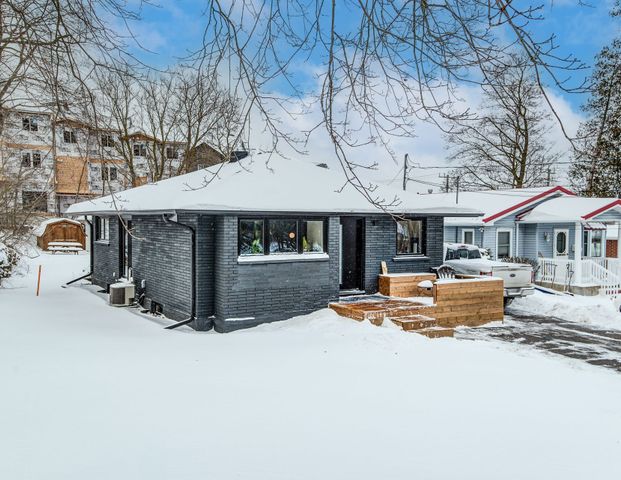 For Lease - 10 Weaver Street, Cambridge, Ontario - Photo 1