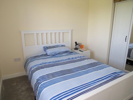 Lamprey Court - Photo 3