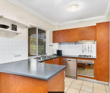 Huge Balcony - Large Courtyard - Pool - Photo 6