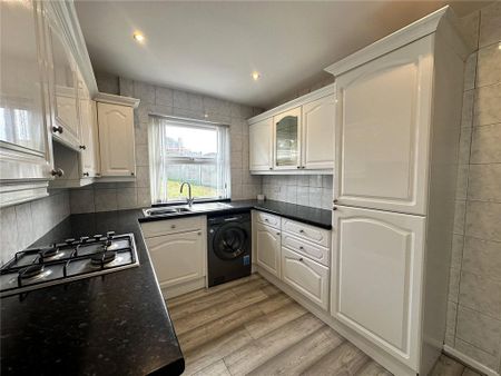 3 bedroom semi-detached house to rent - Photo 4