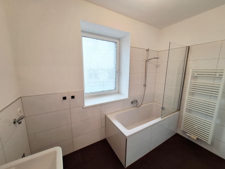 **NEUER PREIS ** Tolle 3-Zimmer Balkonwohnung in der Drouotstraße 4 - Top 12 - ideal für "WGs" - Foto 5