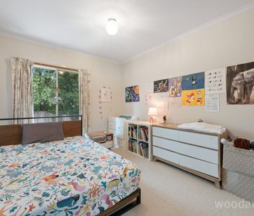 Charming Single-Level Unit in Prime Mitcham Location - Photo 6