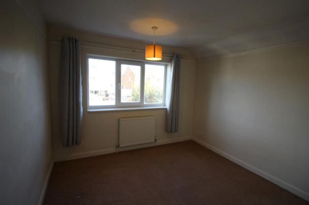 Ribblesdale Avenue, Garforth, Leeds - Photo 1