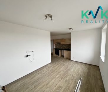 Pronájem bytu 2+kk 40 m², ČSA, Hroznětín - Photo 1