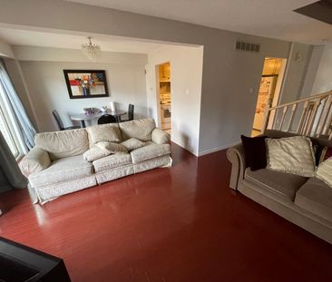 302 College Ave W, Guelph - Photo 2