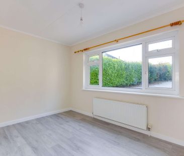 PLEASE EMAIL TO REGISTER YOUR INTEREST - A four bedroom detached ho... - Photo 6