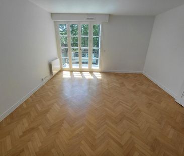 location Appartement T3 DE 70.35m² À VERSAILLES - Photo 1