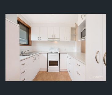 Convenient Townhouse in Prime Southern Gold Coast Location - Photo 1