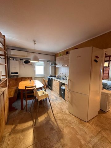 Apartament 3 camere de inchiriat, in zona Centrala - vedere - Photo 3
