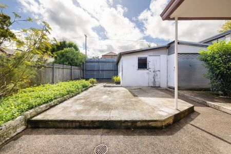 136 Cardigan Street, Stanmore NSW 2048 - House For Rent | Domain - Photo 4