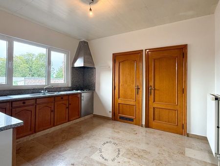 Ruim duplex appartement met 2 slaapkamers nabij centrum Beveren - Photo 3