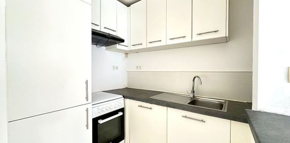 Appartement te huur in Tongeren voor € 660 met 1 slaapkamer - Photo 2