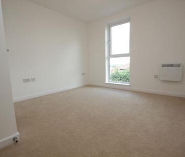 Guildford Road, Woking, Surrey, GU22 - Photo 2