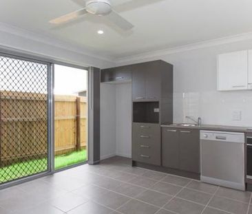 2/35 Awoonga Crescent, Morayfield QLD 4506 - House For Rent | Domain - Photo 4