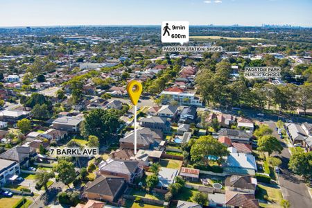 Modern Family Home in the Heart of Padstow - Photo 2