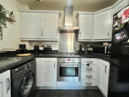 2 bedroom apartment to rent - Photo 2