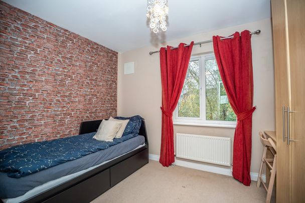 Holywell Park, Swords, Co. Dublin, K67 YE20 - Photo 1