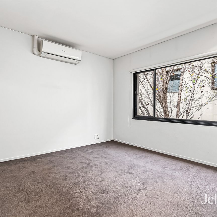 2/107 Addison Street, Elwood VIC 3184 - Apartment For Rent | Domain - Photo 1