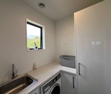 Wainuiomata 3 Bedrooms - Photo 2