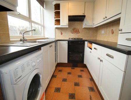 2 Bedroom Apartment Available Arranging tenancy - Photo 4