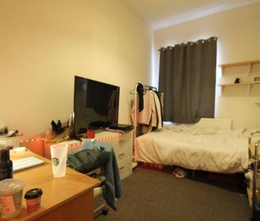 7 bedroom end of terrace house to rent - Photo 4