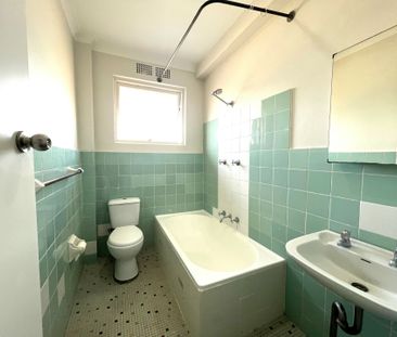 When Location Matters - Photo 6