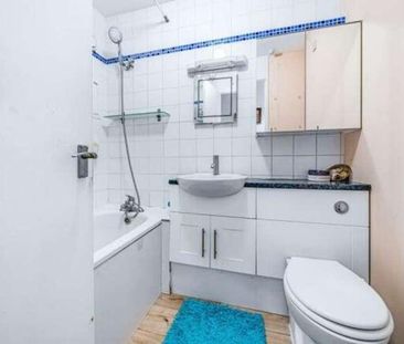 Douglas Road, Staines-upon-thames, TW19 - Photo 4