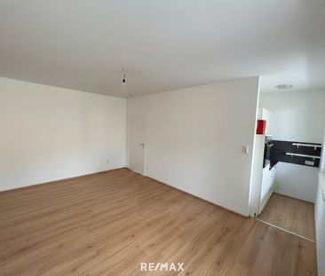 Zur Miete: Gepflegte 2-Zimmer-Wohnung mit Loggia in der Innenstadt - Photo 4