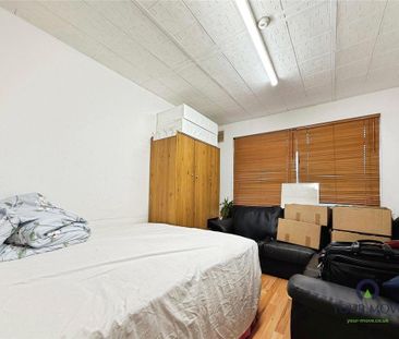 2 bedroom end of terrace house to rent - Photo 1