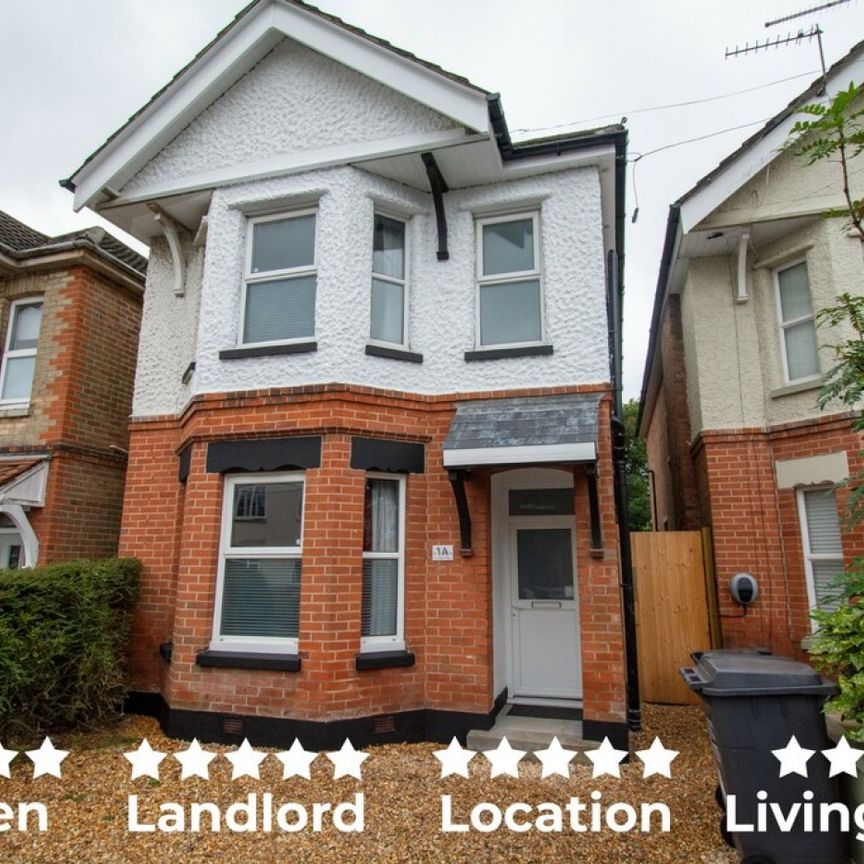 4 DOUBLE Bed Student house on Hankinson Road - Photo 1