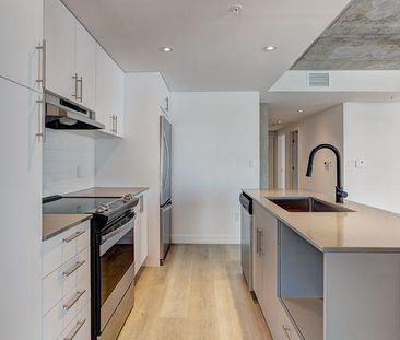 2 Bedroom - 2000 Rue Remembrance, Lachine - Photo 2