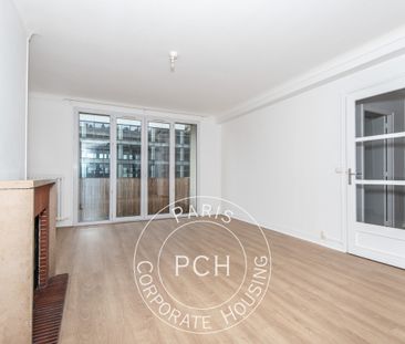 Rue de Saussure, - Photo 1