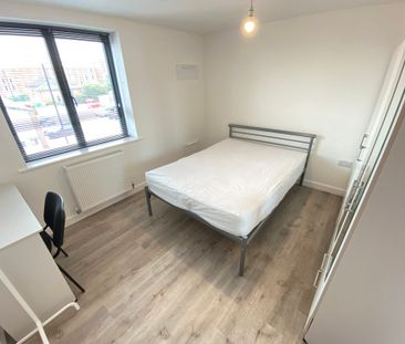 1 Bed Student Accommodation - Photo 4