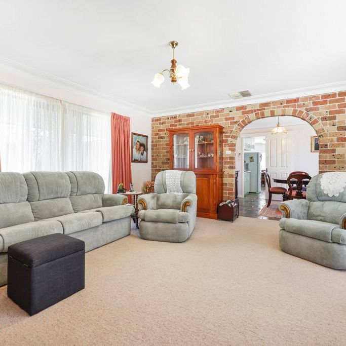 THREE BEDROOM HOME IN SOUTH TAMWORTH - Photo 1