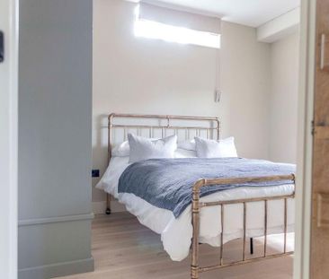 2 bedroom barn conversion to rent - Photo 1