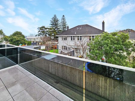 Modern Living in a Renovated Fire Station - Photo 4