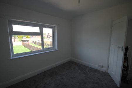 NEWPORT - £1,100 pcm - Photo 4