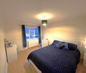 2 bedroom maisonette to rent - Photo 3