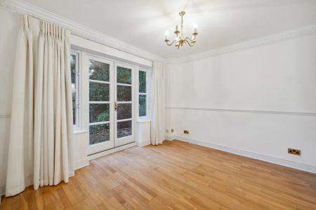 4 bedroom house in Kingston Upon Thames - Photo 2