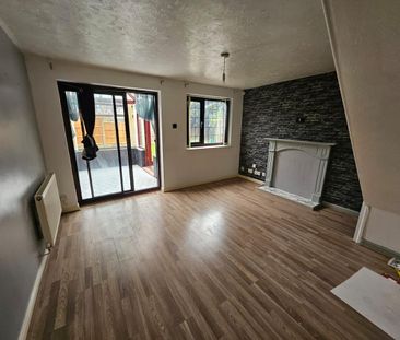 2 bedroom end of terrace house to rent - Photo 1