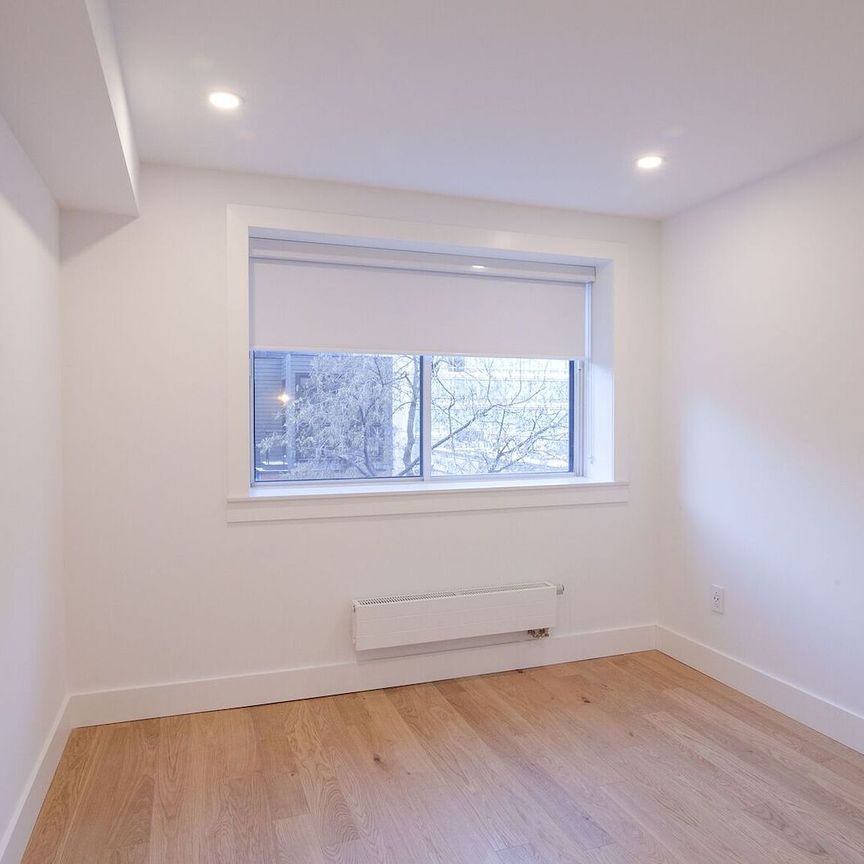 3421 Rue Drummond, Montréal, QC - Photo 1