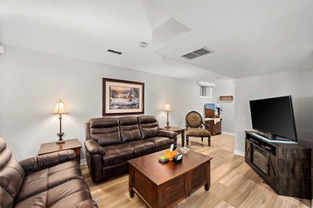 For Lease - 4 ALICE Avenue Unit# Bsmt, Georgina, Ontario - Photo 2